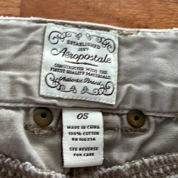 Aeropostale cargo khaki size 0 short - Picture 3 of 9